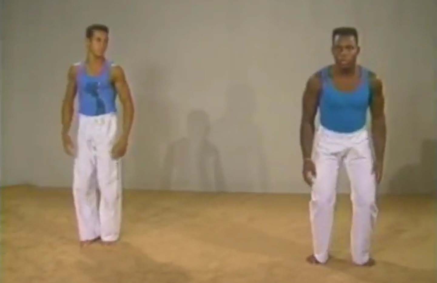 آموزش کامل کاپویرا - هنر رزمی برزیل - تمرینات گرم کردن، کشش و تقویتی